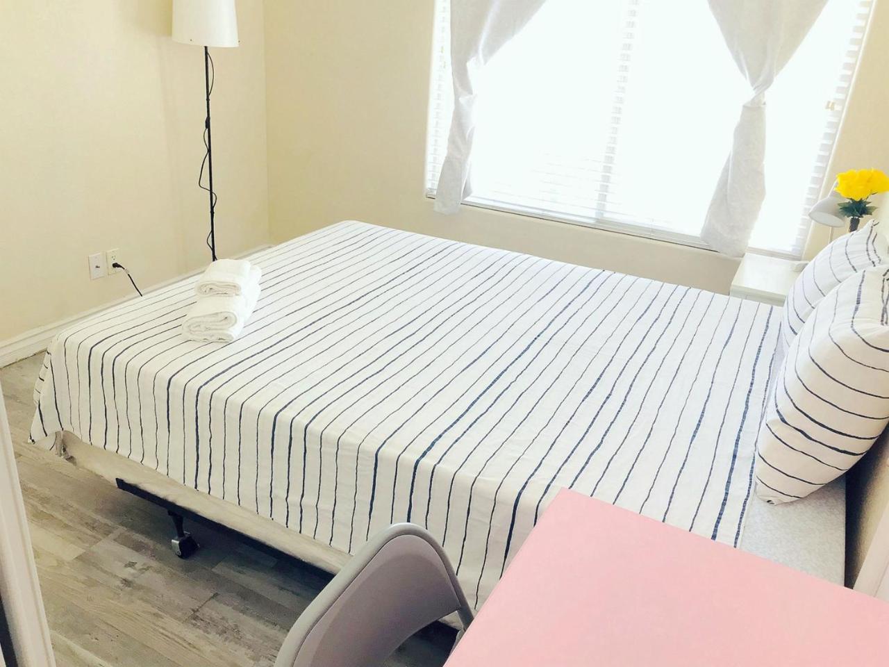 Comfortable Big Bedroom In The House For Rent-03