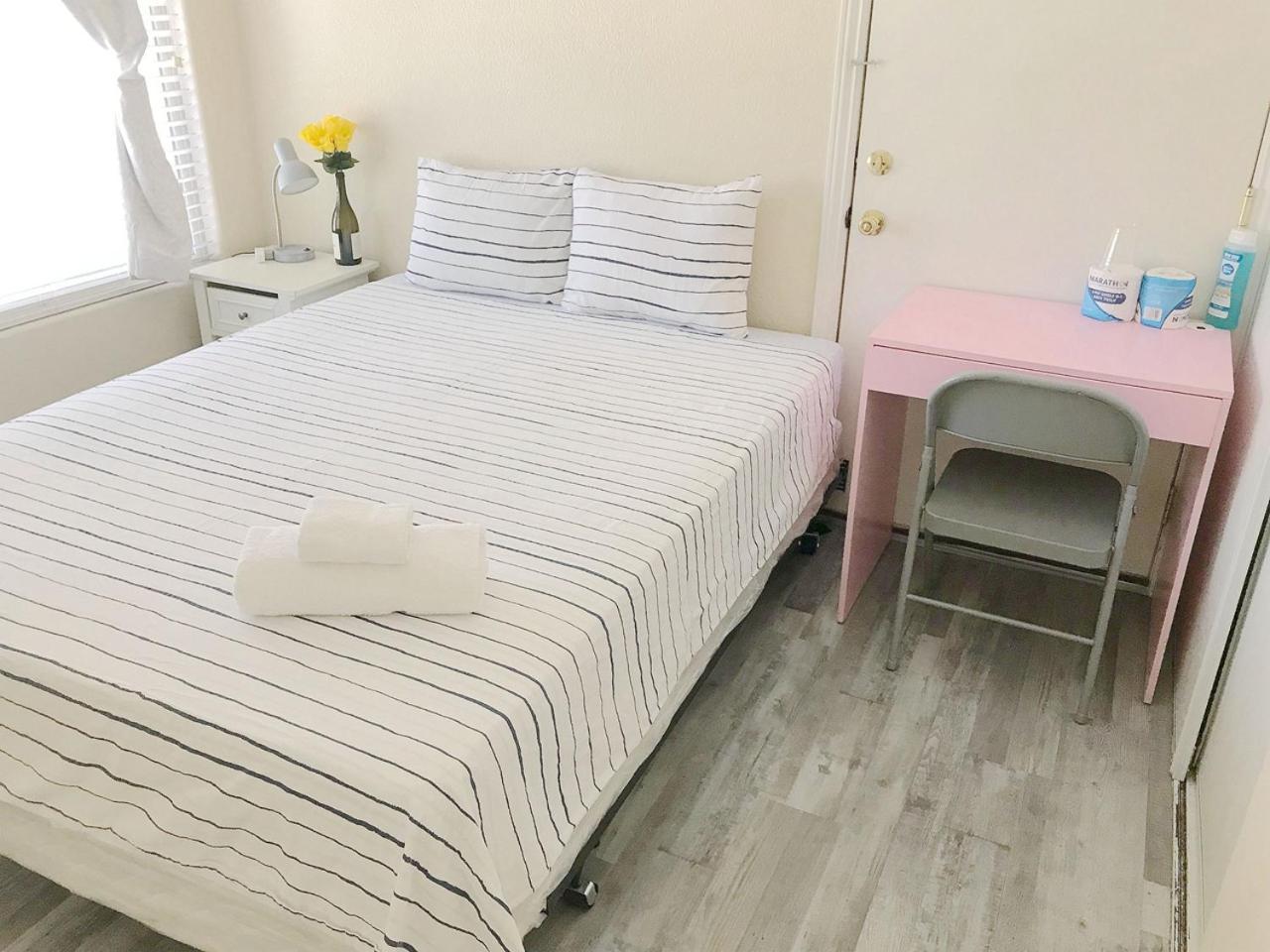 Comfortable Big Bedroom In The House For Rent-03 Homestay *