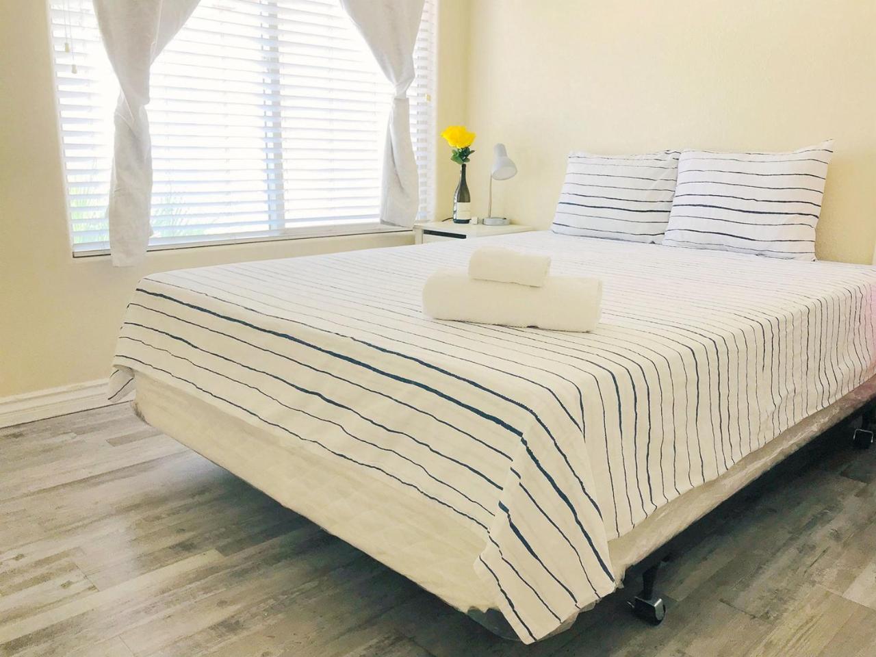 Comfortable Big Bedroom In The House For Rent-03 Homestay