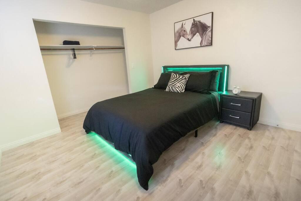 2 Bedroom Close To Vegas Strip Apartment Las Vegas