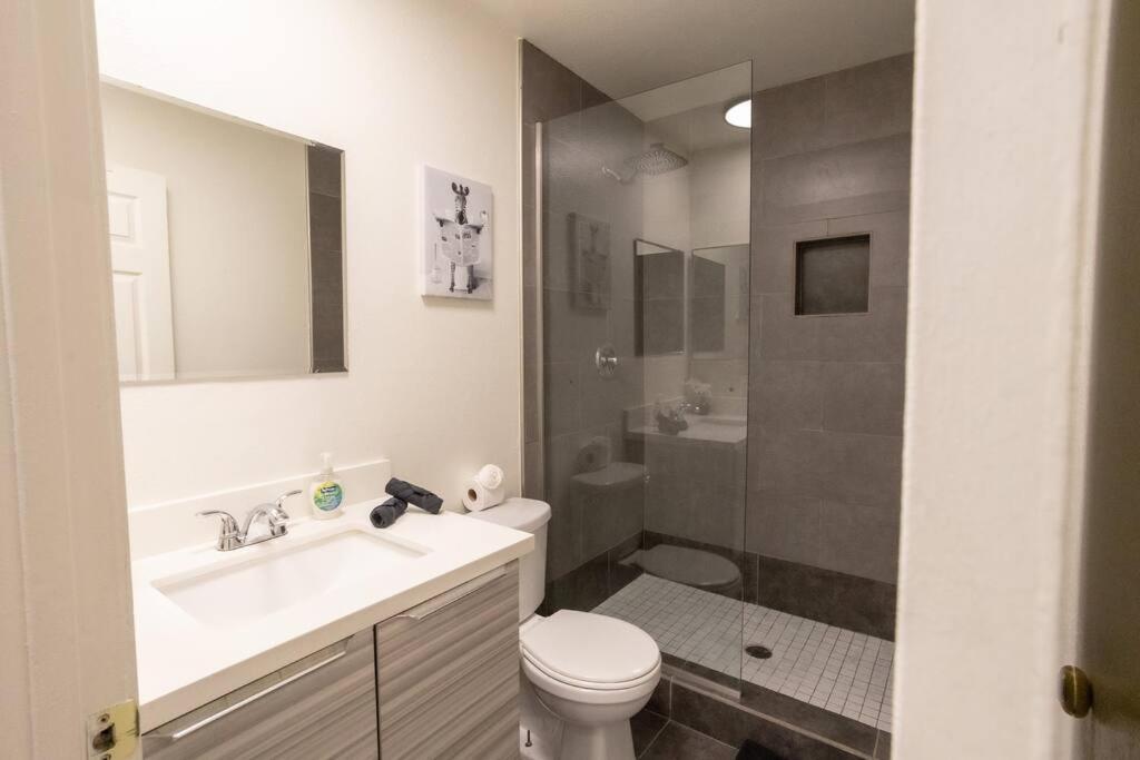 Apartment 2 Bedroom Close To Vegas Strip Las Vegas