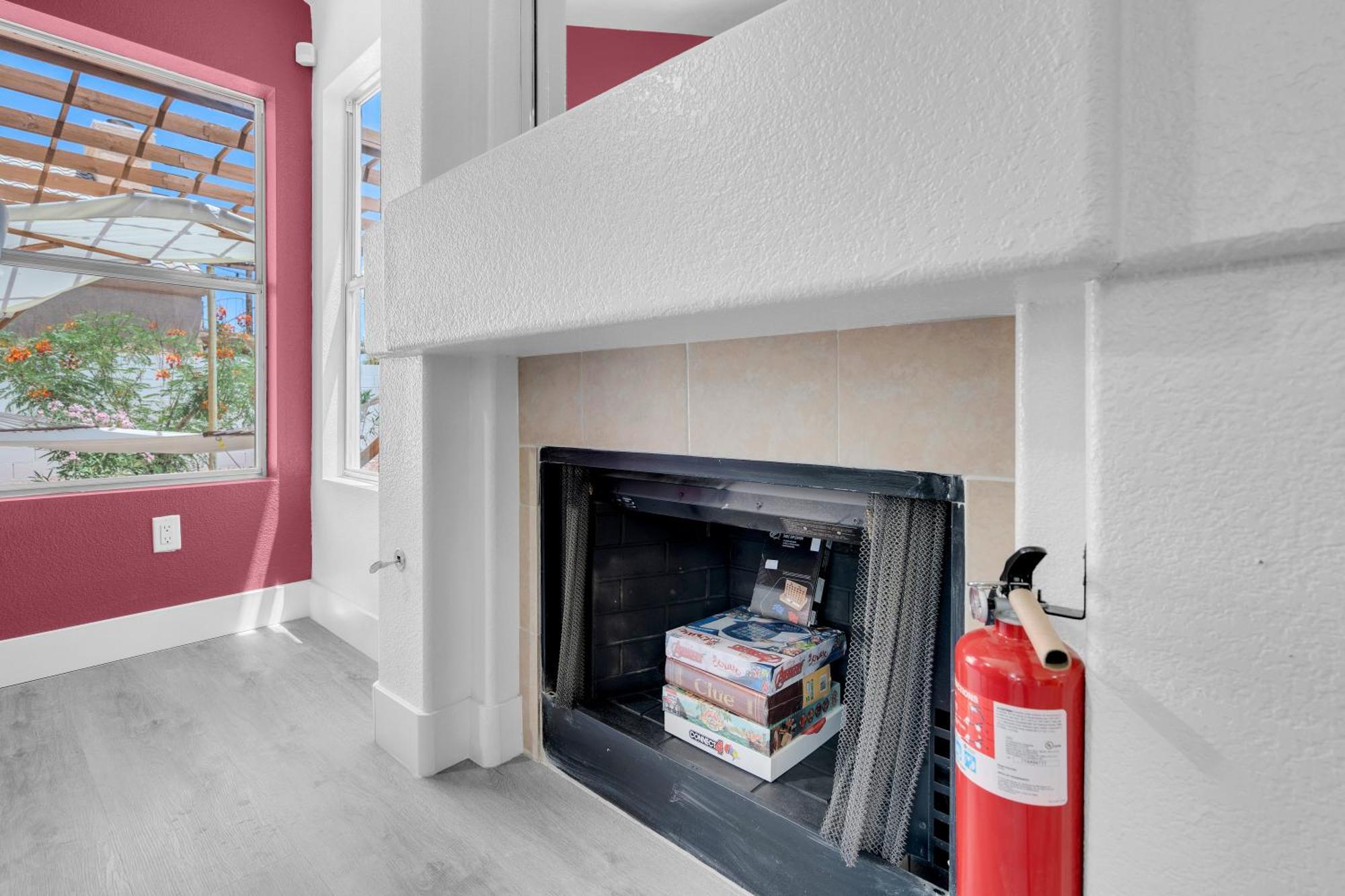 8br 5ba Superhero Retreat-king Beds, Bbq, Hammock, Firepit, Minigolf, Workspace Las Vegas