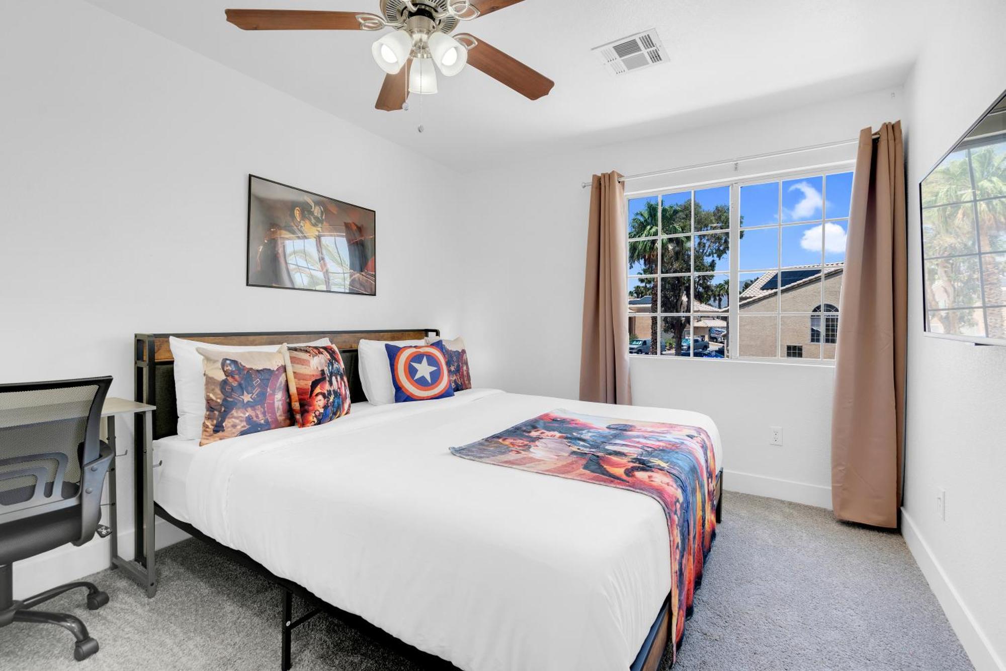 8br 5ba Superhero Retreat-king Beds, Bbq, Hammock, Firepit, Minigolf, Workspace