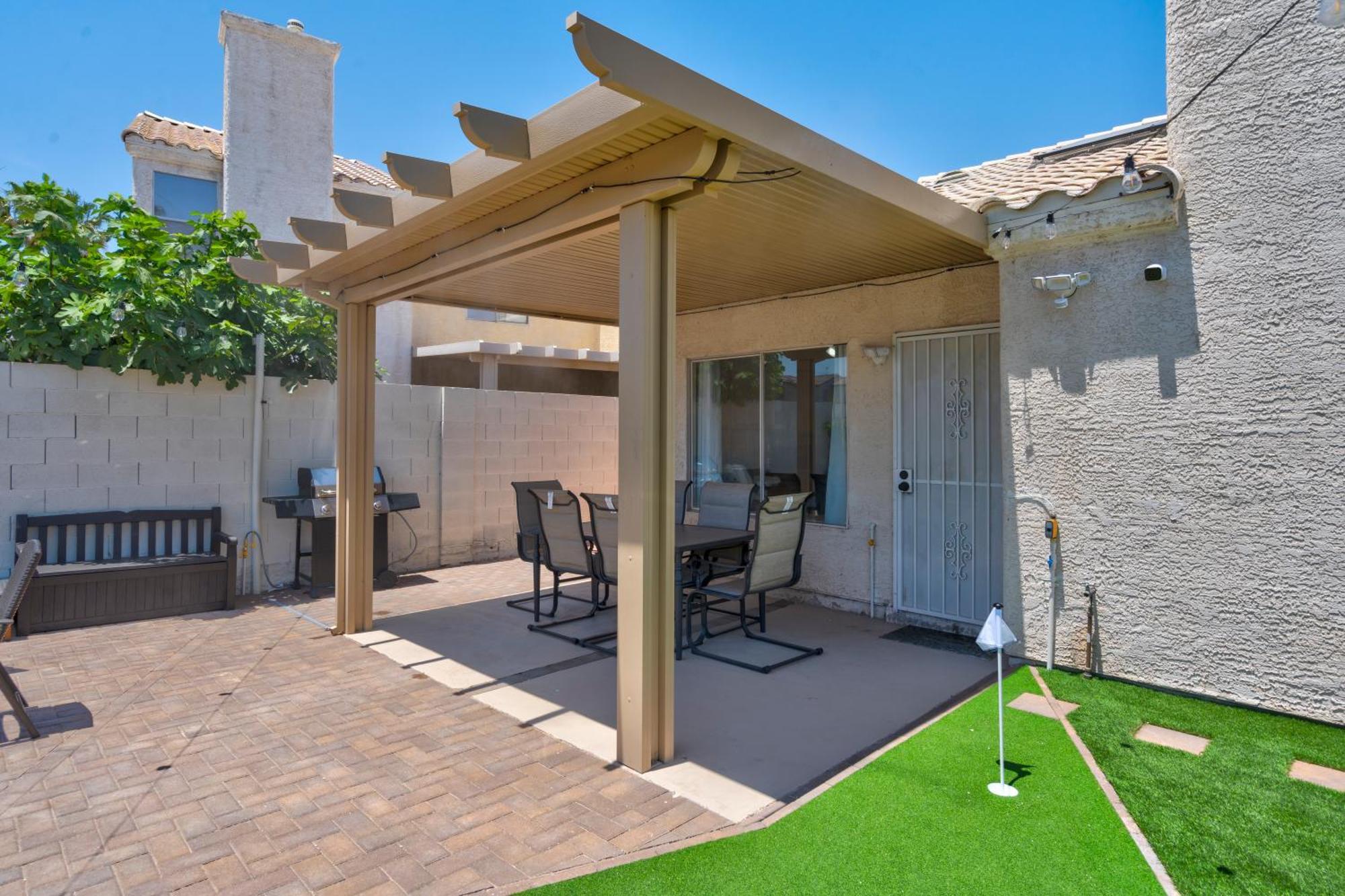 Villa 8br 5ba Superhero Retreat-king Beds, Bbq, Hammock, Firepit, Minigolf, Workspace *