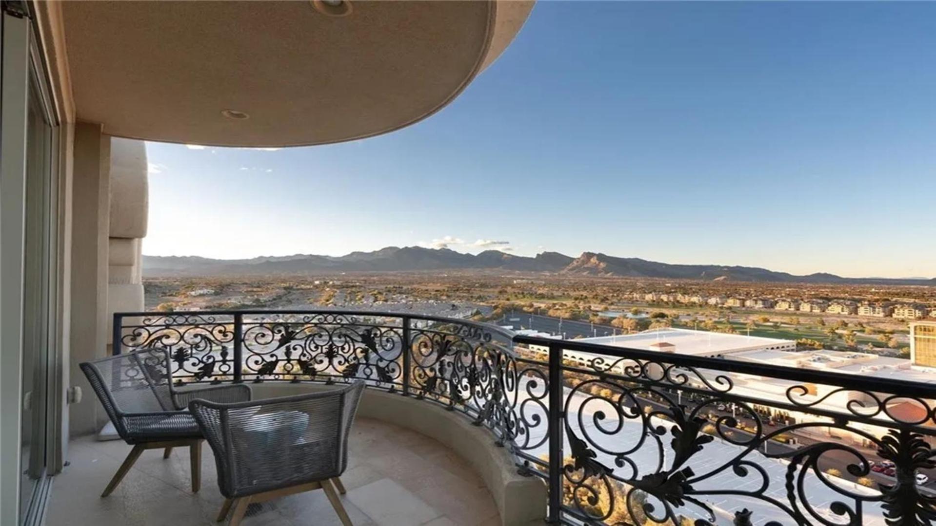 Apartment Three Bedroom Luxury With Private Express Elevator Las Vegas
