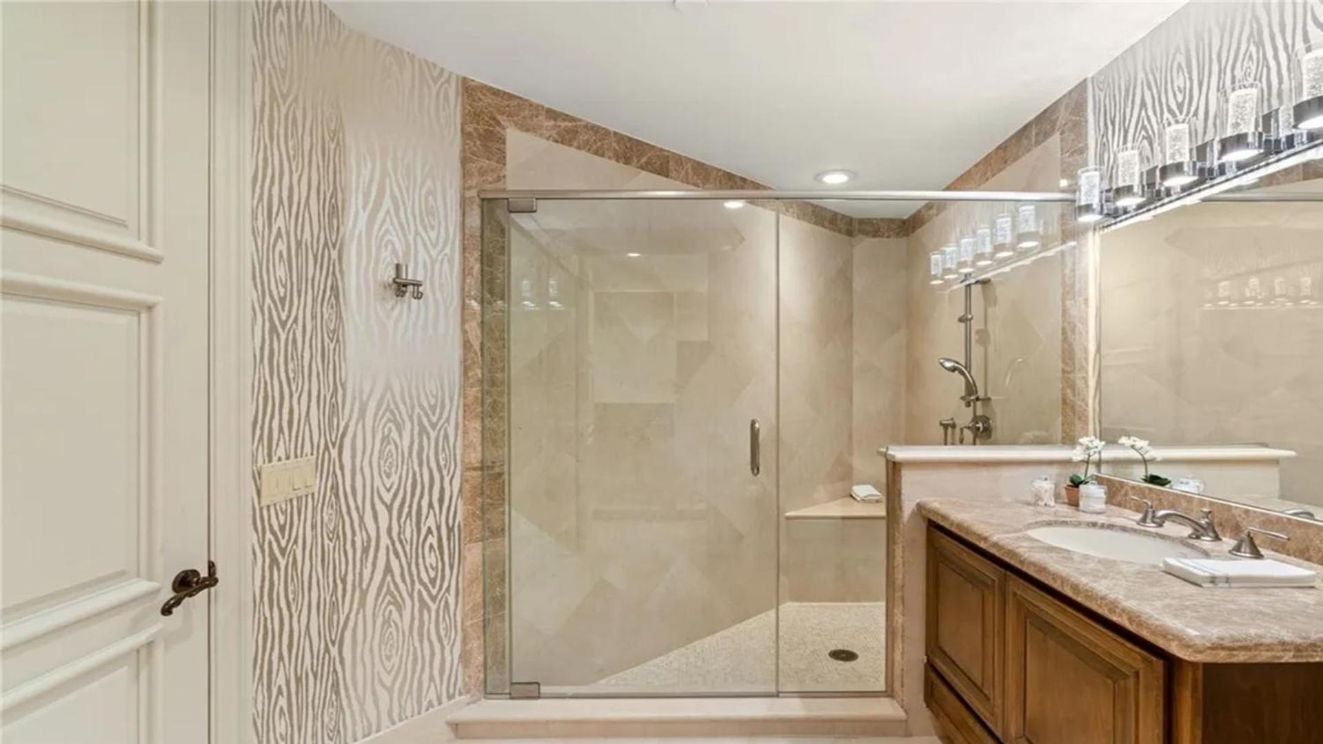 Apartment Three Bedroom Luxury With Private Express Elevator Las Vegas