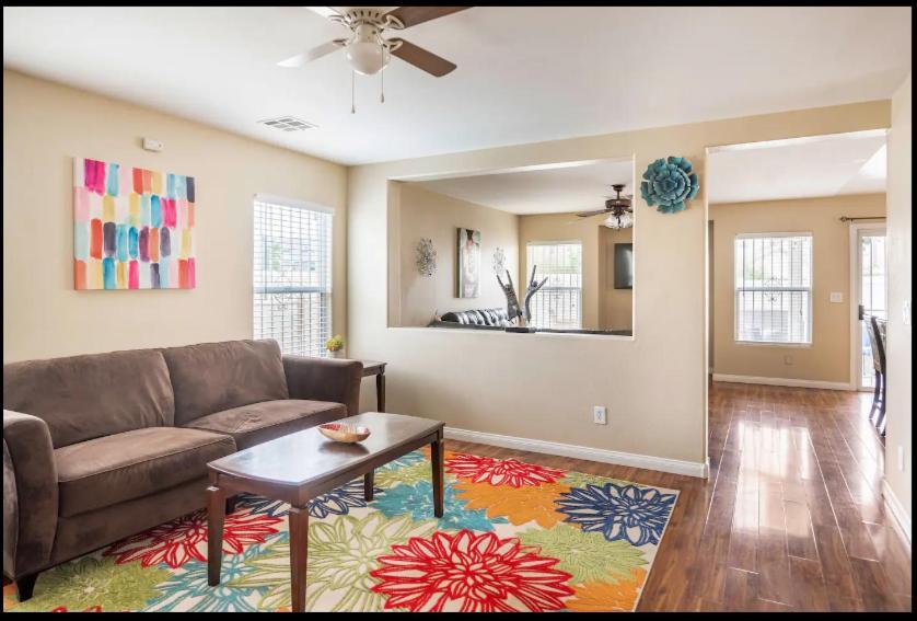 4 Bedroom North Vegas With Pool Casa de férias Las Vegas