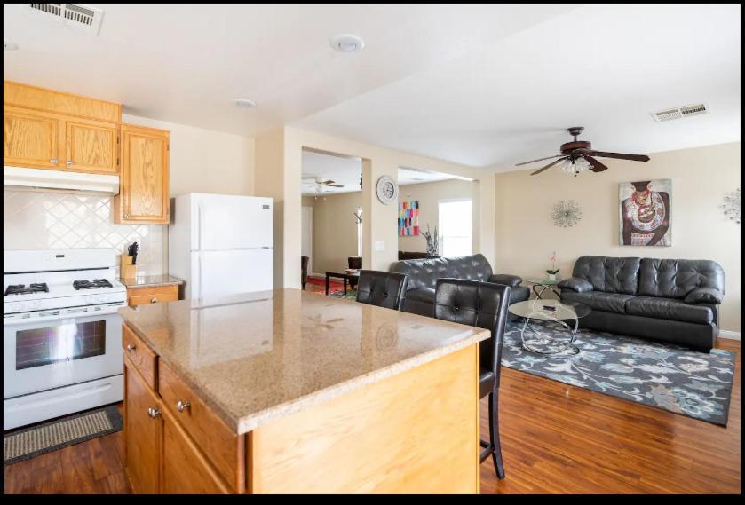 4 Bedroom North Vegas With Pool Casa de férias Las Vegas