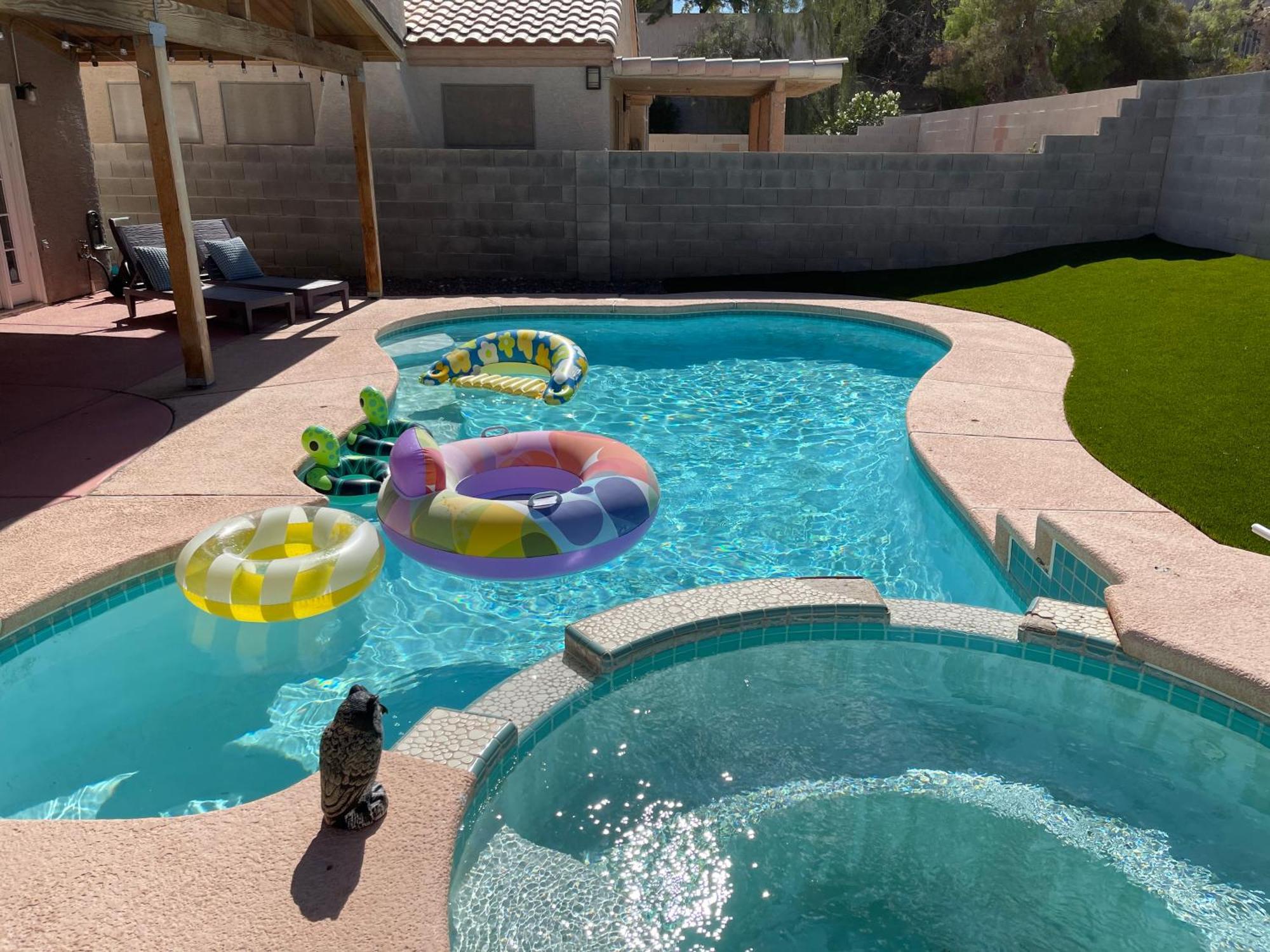 Pool House Newly Remodeled 3bed 3bath Near Dt Summerlin And Red Rock Villa Las Vegas