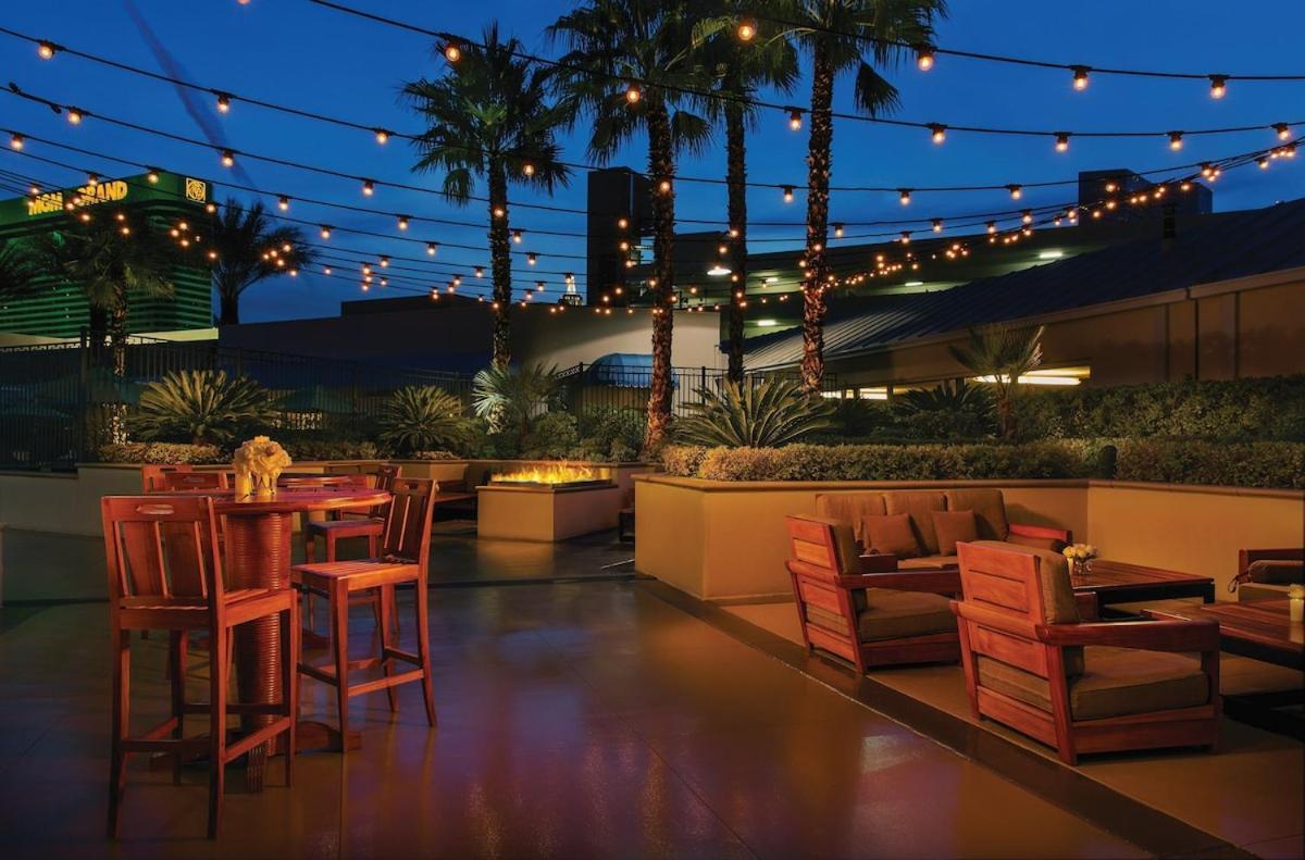 Apartment Mgm With Stunning View And Zero Fee!