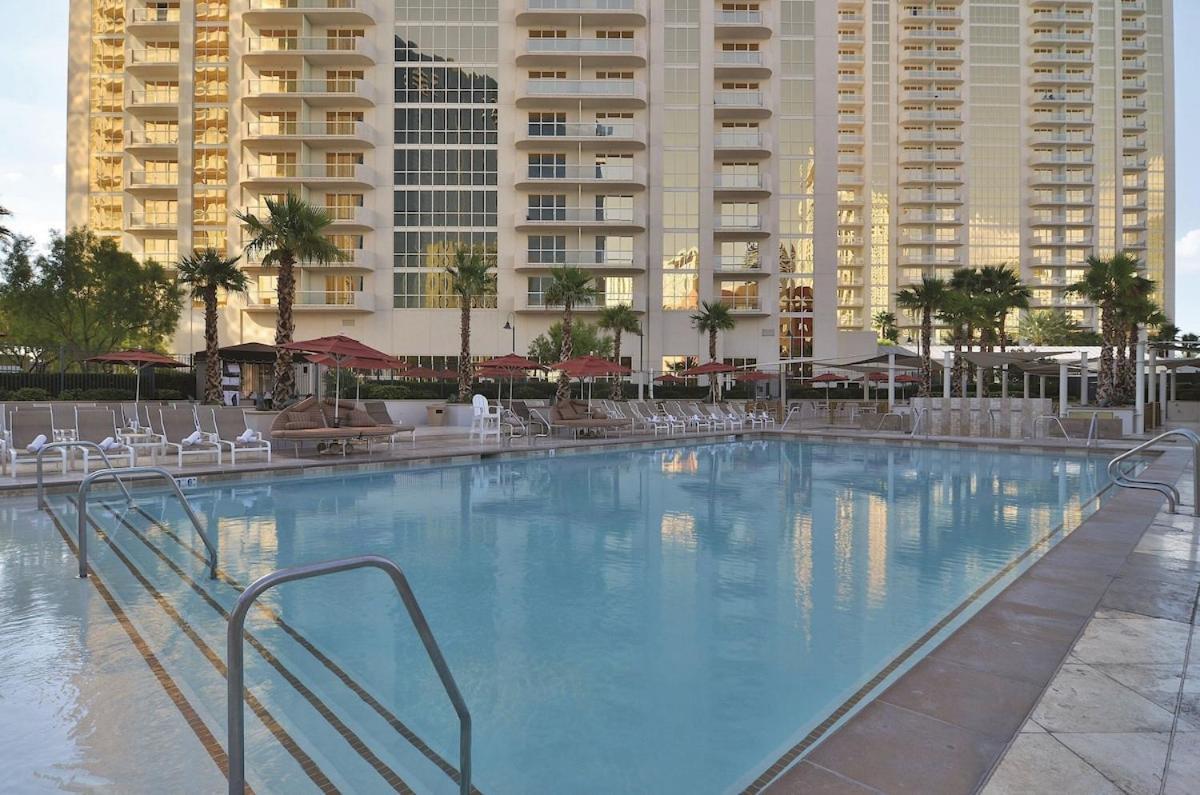 Apartment Mgm With Stunning View And Zero Fee! *