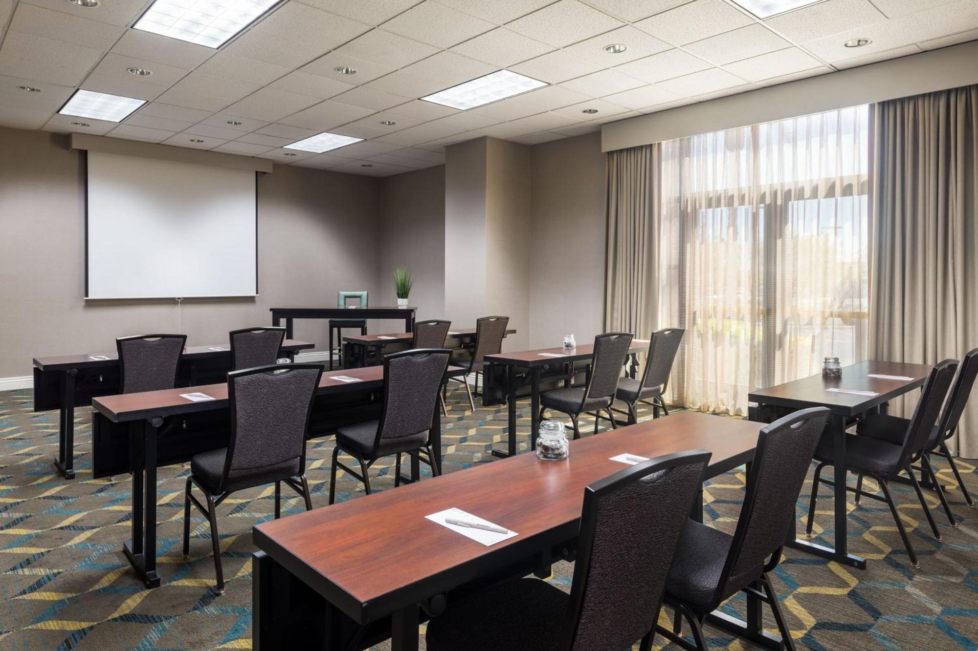Hotel By Marriott Hughes Center