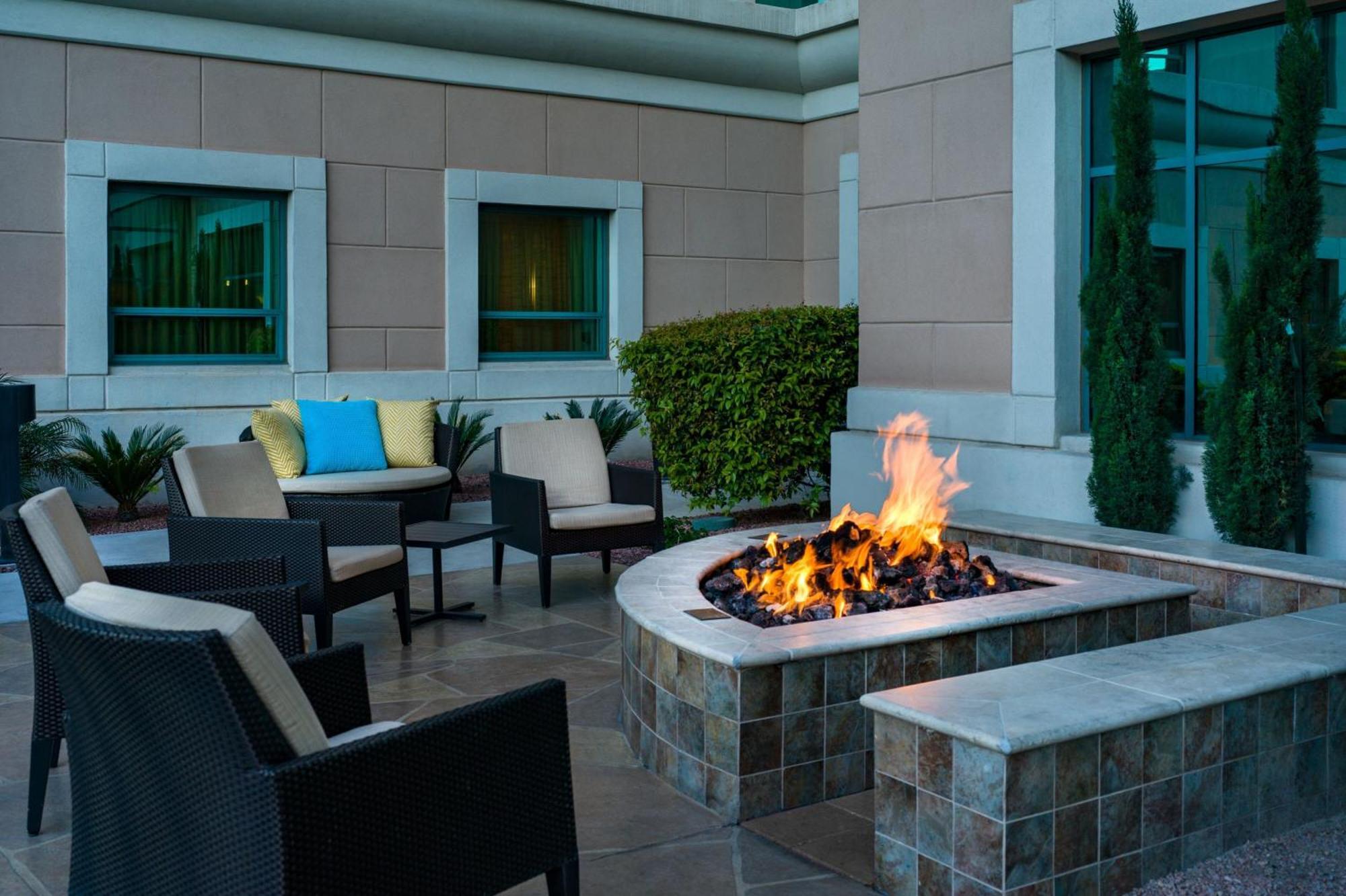 By Marriott Hughes Center 3*