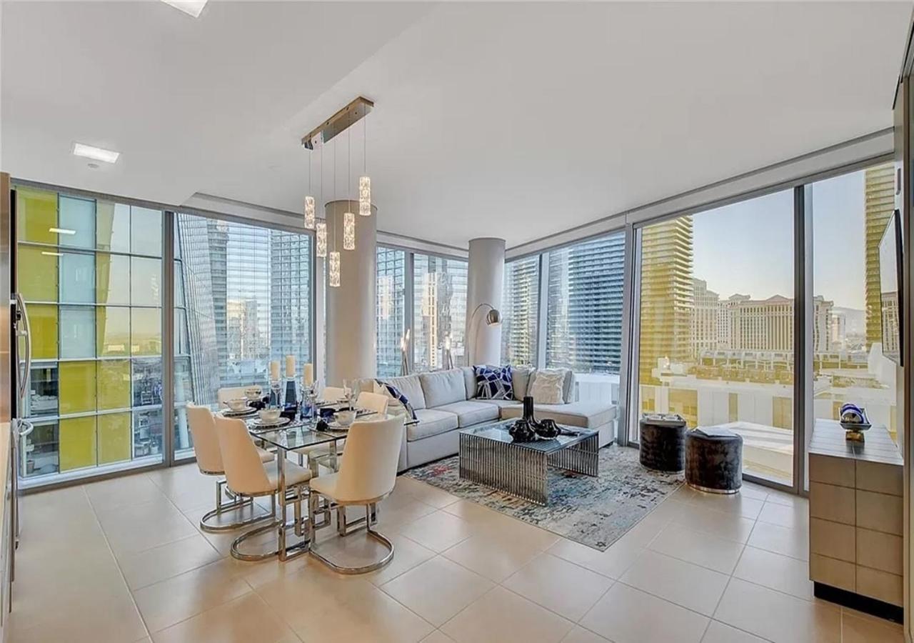 North Strip View Amazing 2 Bedroom Las Vegas