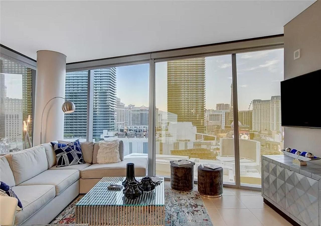 North Strip View Amazing 2 Bedroom * Las Vegas