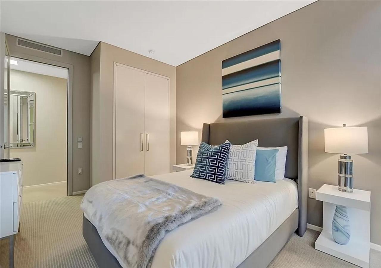 Apartment North Strip View Amazing 2 Bedroom *