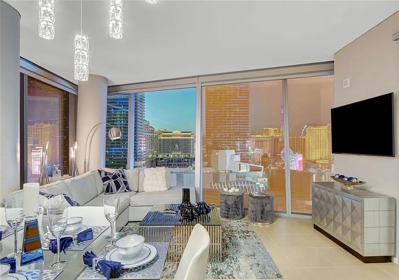 North Strip View Amazing 2 Bedroom