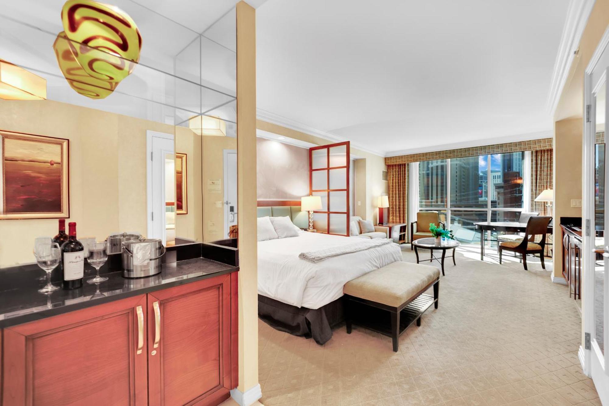 High Rise Vegas Apartment *