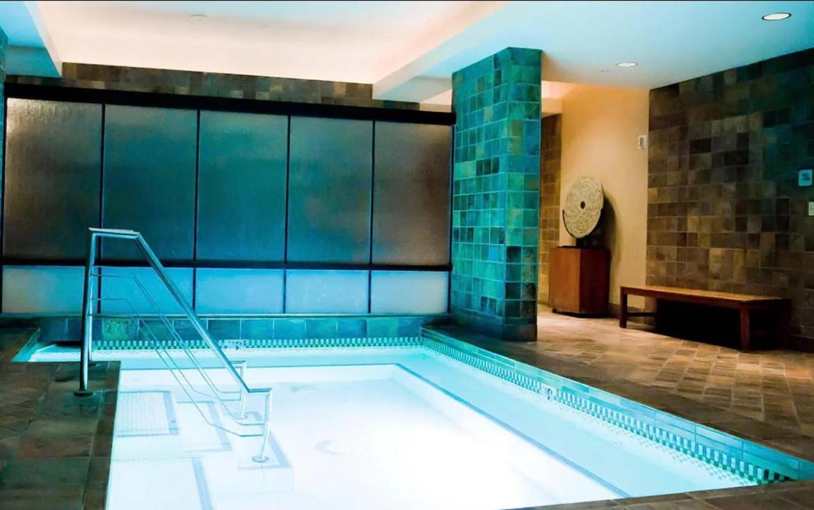 Classic Mgm Signature 25th Flr Pool View Aparthotel Las Vegas