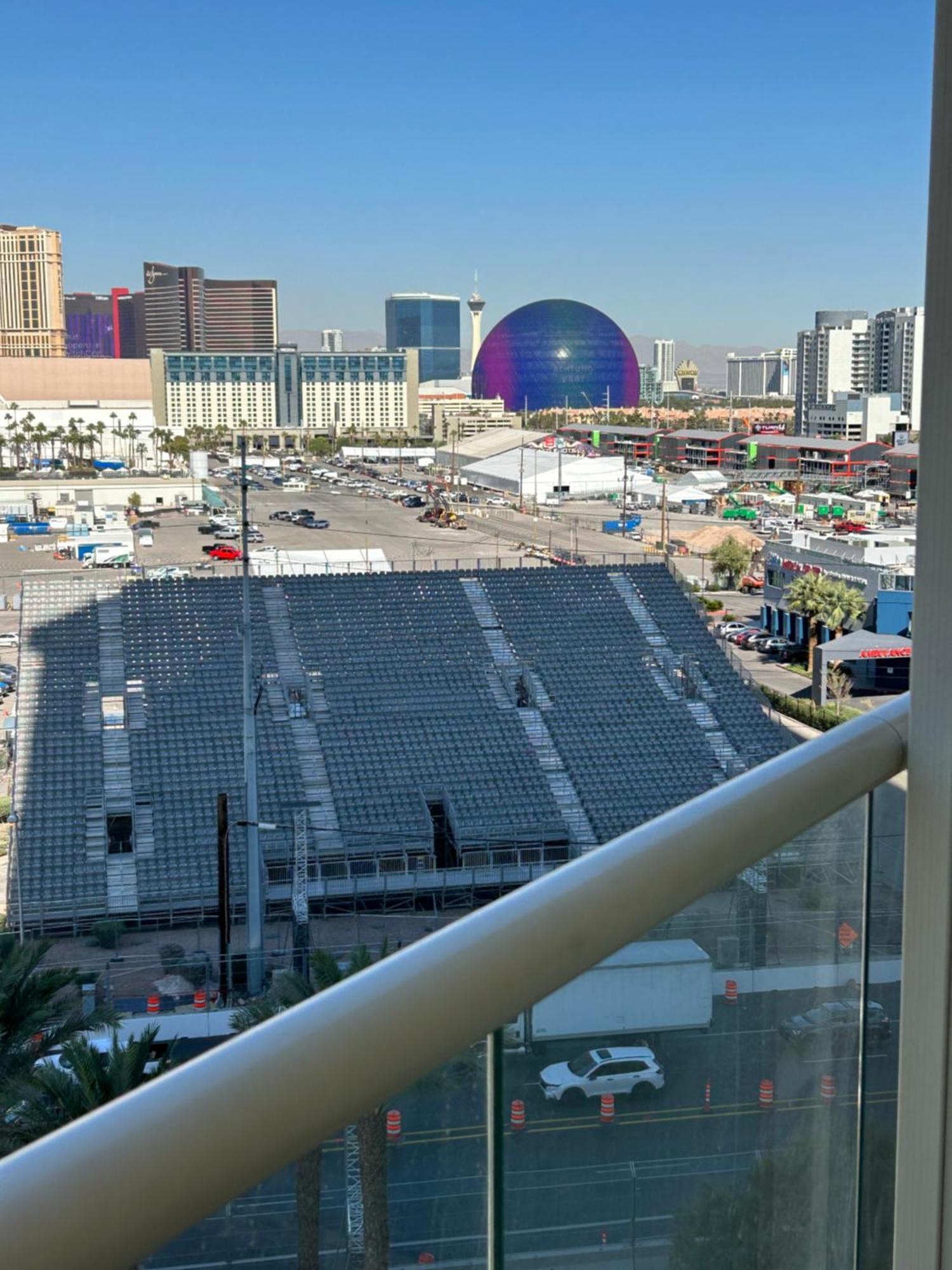 Signature Mgm Studio Strip/balcony *