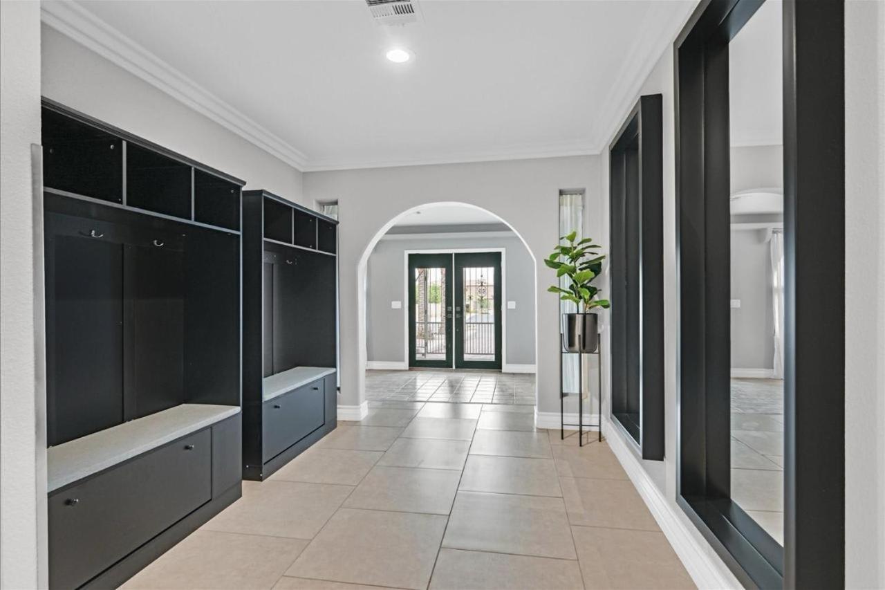 Holiday home High-end 5 Bedroom W Pool, Gym, Hot Tub, Games