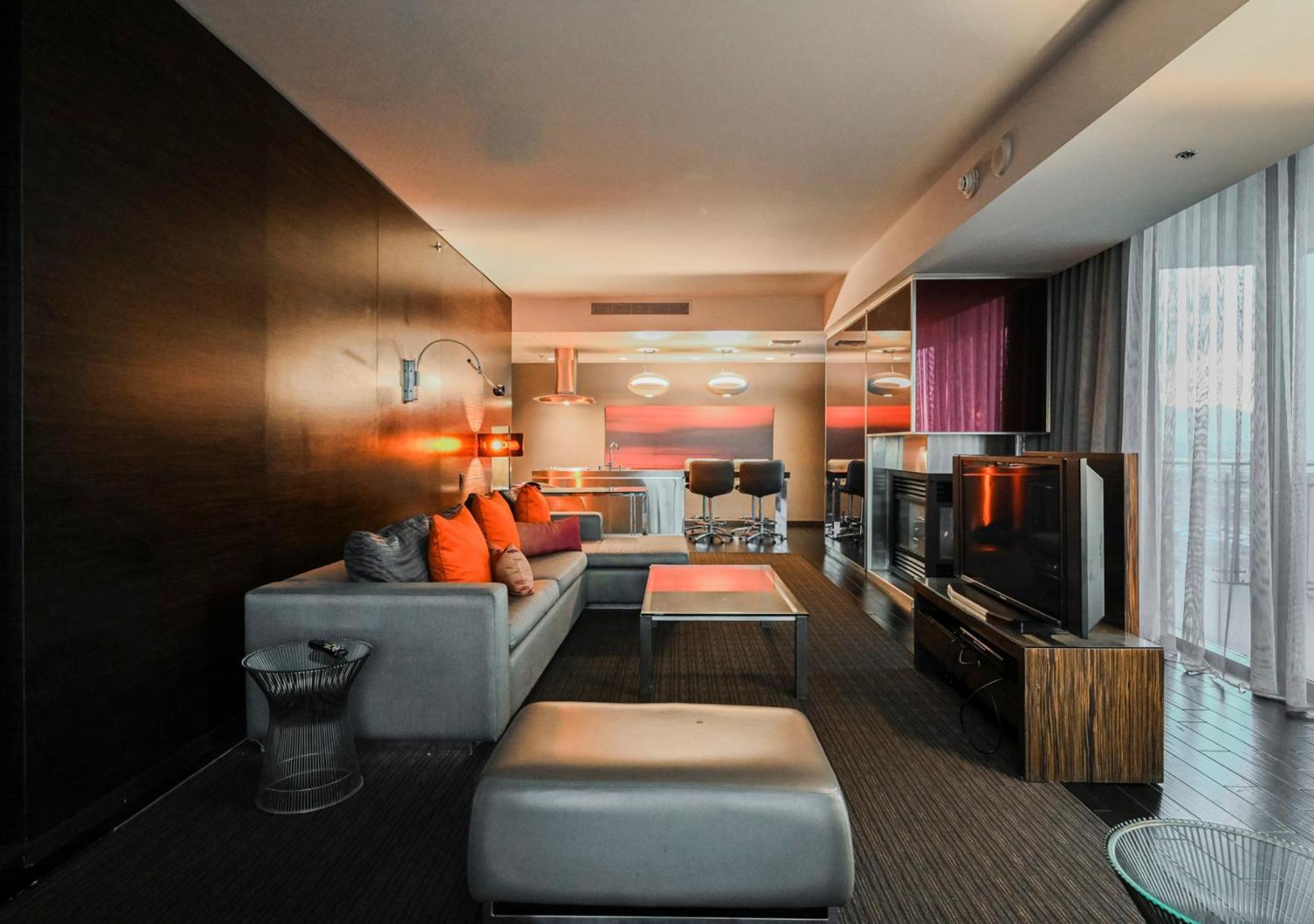 Stripviewsuites Two-bedroom Con-joined Exclusive Aparthotel *