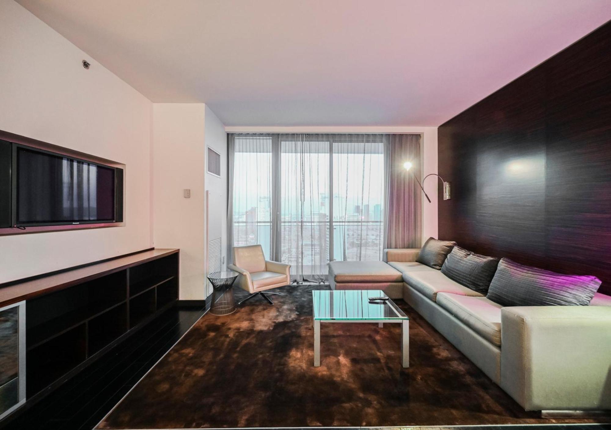 Aparthotel Stripviewsuites Two-bedroom Con-joined Exclusive *