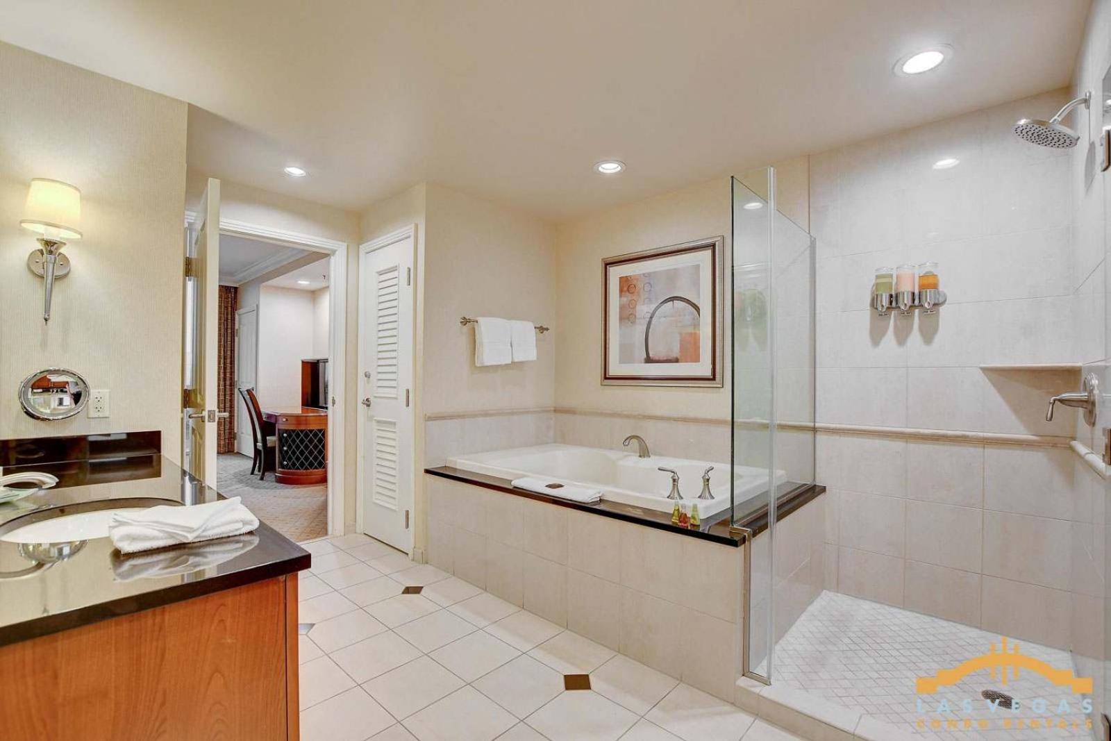Mgm Signature-04-714 1br 2ba Balcony Holiday home