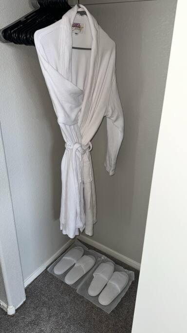 Apartment Spacious 4 Bedroom 3 Bath House Las Vegas