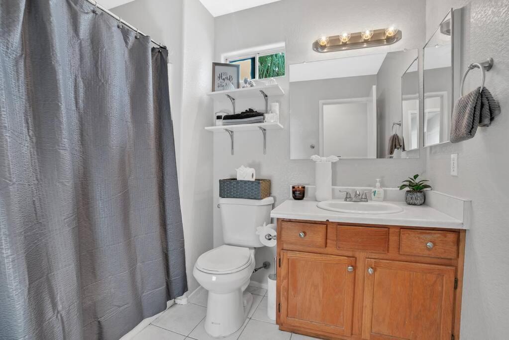 Spacious 4 Bedroom 3 Bath House *