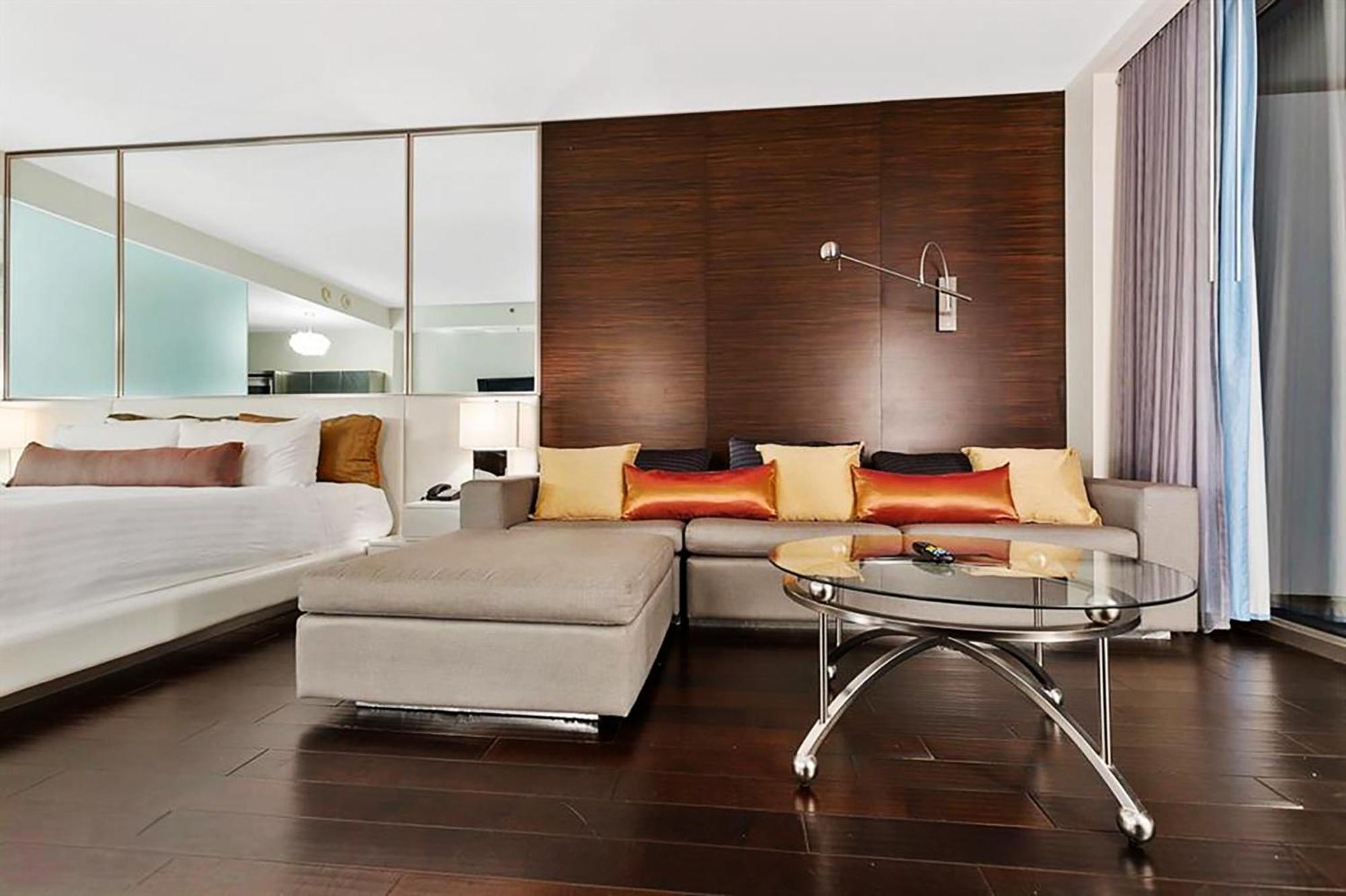 Palms Place Stripview With Open Balcony -23 Aparthotel