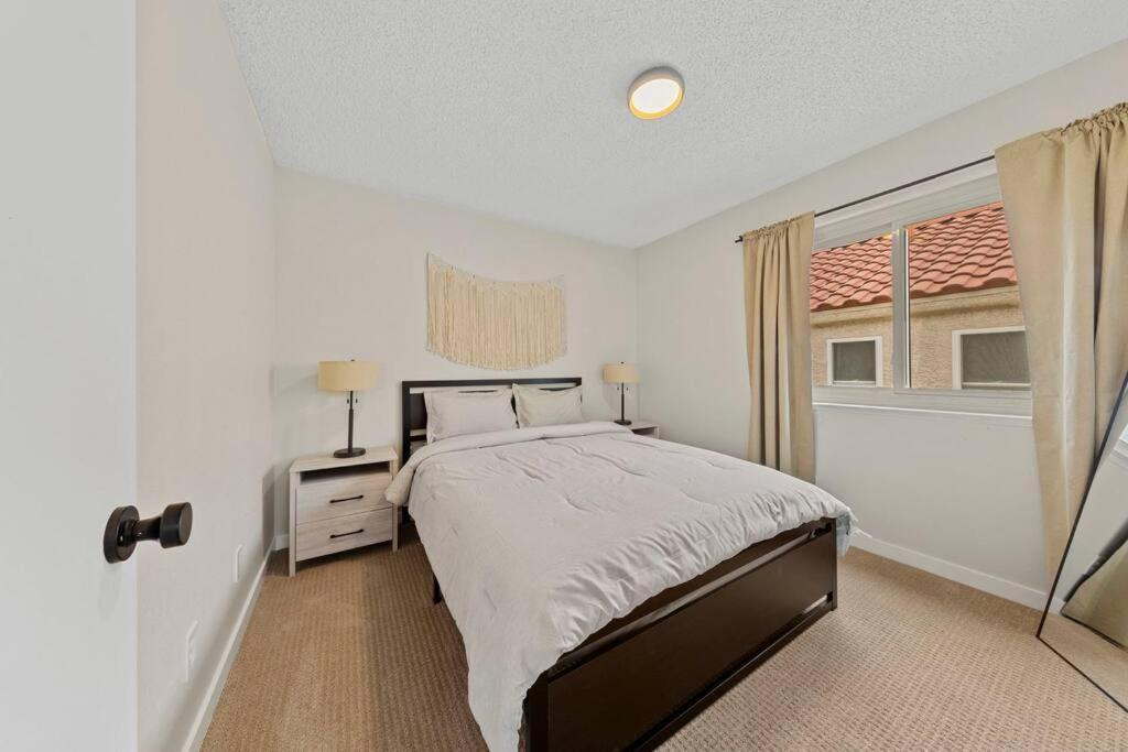 4br Model W Pool And Pool Table In Henderson *