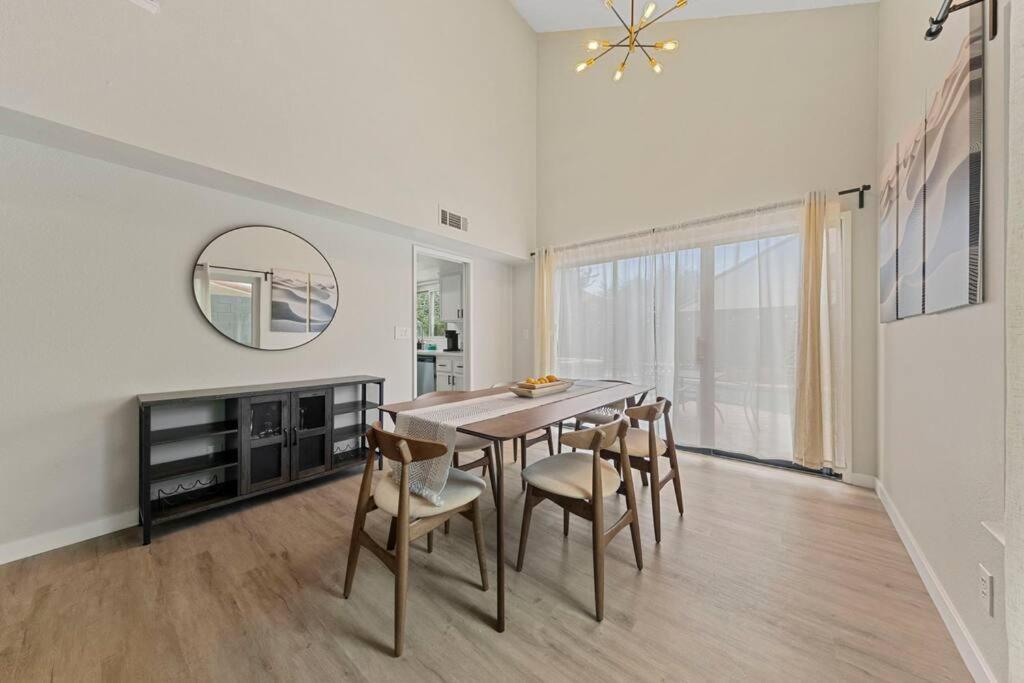 4br Model W Pool And Pool Table In Henderson