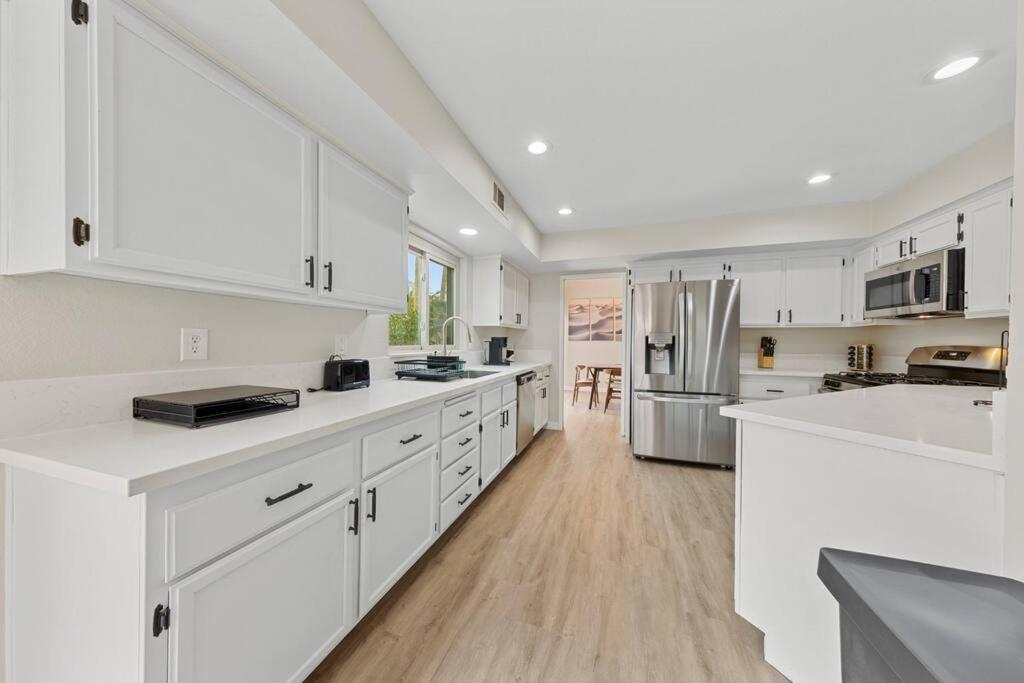 4br Model W Pool And Pool Table In Henderson Holiday home