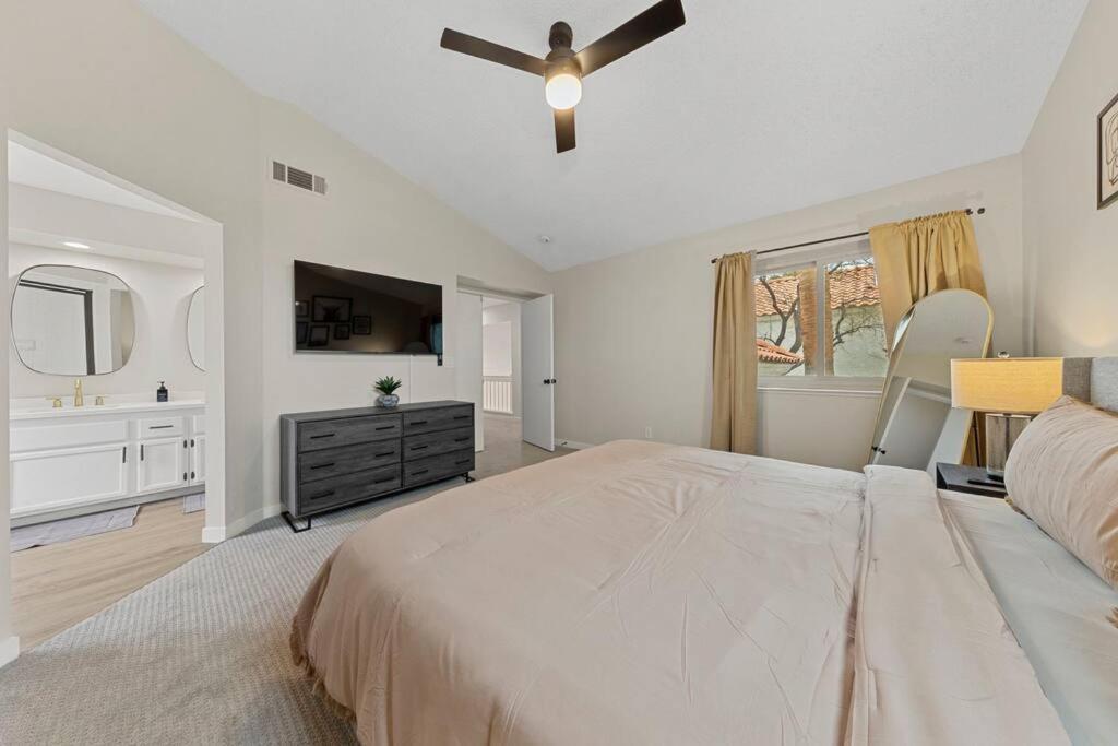 4br Model W Pool And Pool Table In Henderson * Las Vegas