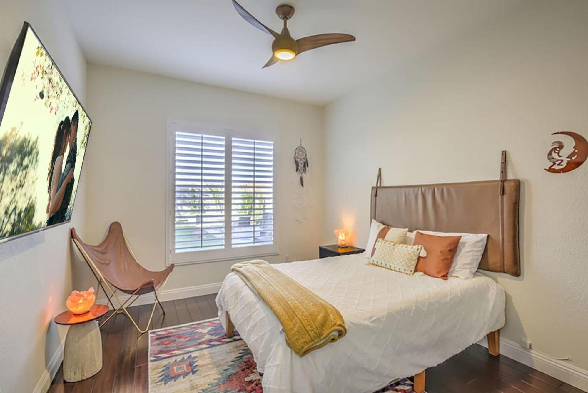 Buddha Gem, Central 6 Bed Room Luxury Home With Pool Hot Tub Game Room And Much More * Las Vegas