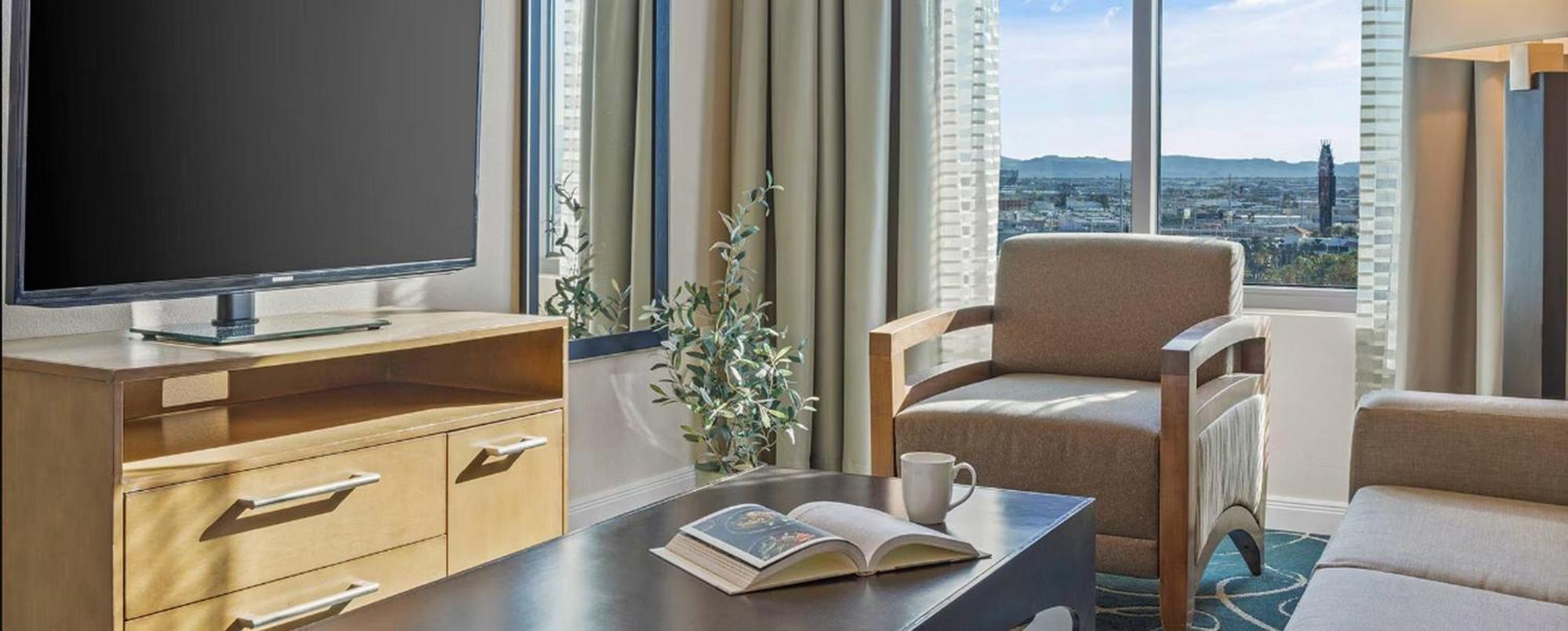 Vegas Desert Blue By Hellovacay Hotel
