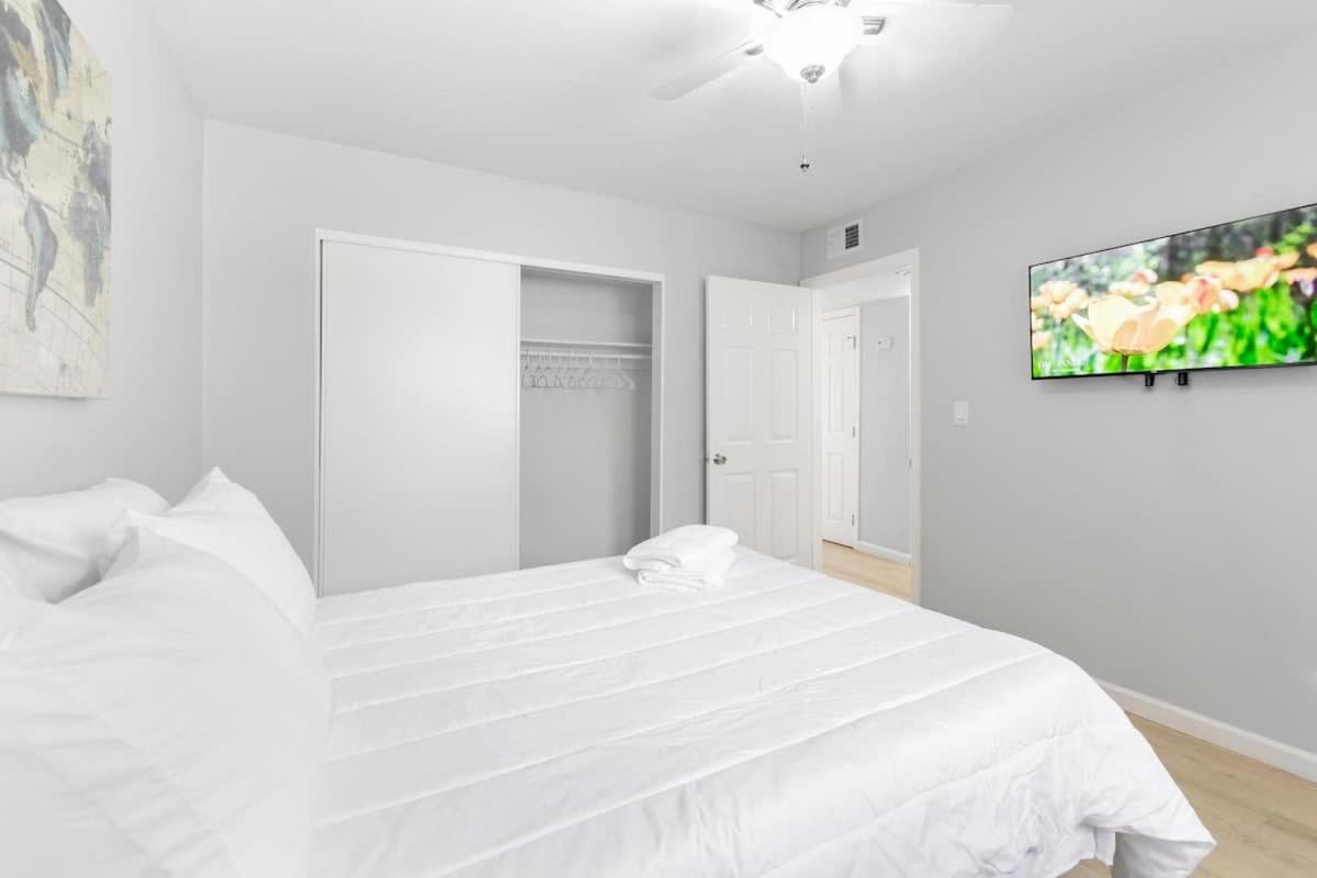 Holiday home Gorgeous Two Bedroom Sleeps 6 Close To Strip Las Vegas