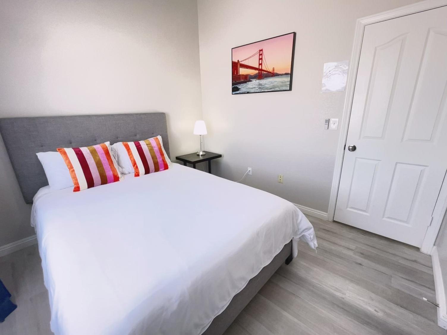 Villa Pool House Newly Remodeled 3bed 3bath Near Dt Summerlin And Red Rock