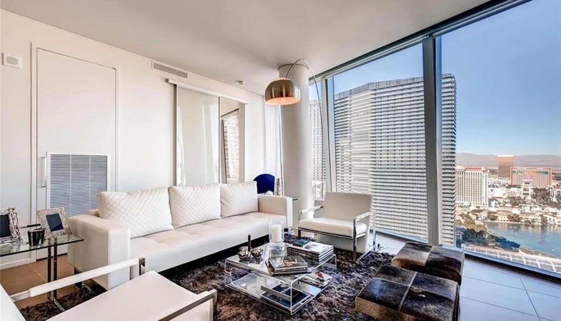 Spacious 3-bedroom Luxury Las Vegas