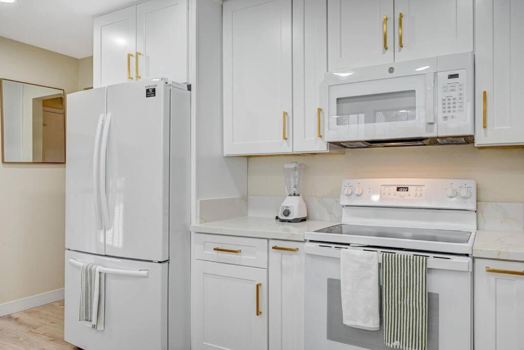 Holiday home New Poolside Paradise In Vegas With Bbq And Games Las Vegas