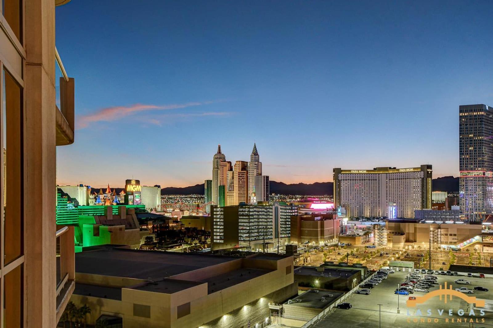 Mgm Signature-16-605 Strip View Balcony Holiday home Las Vegas