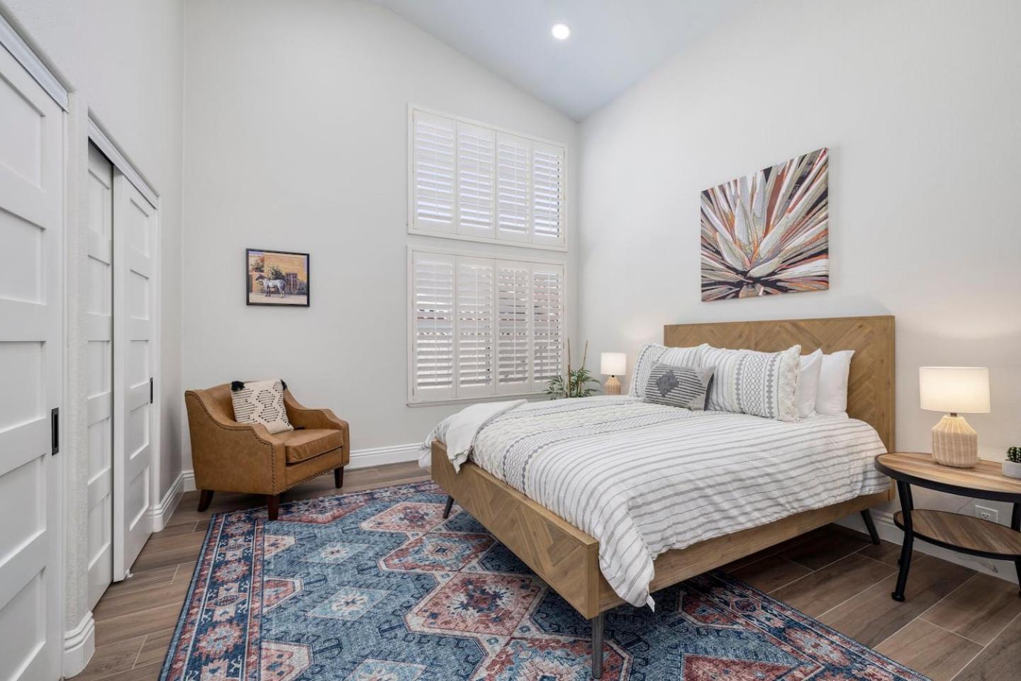 Brand New Listing Modern Hacienda Heated Pool Сasa de vacaciones Las Vegas