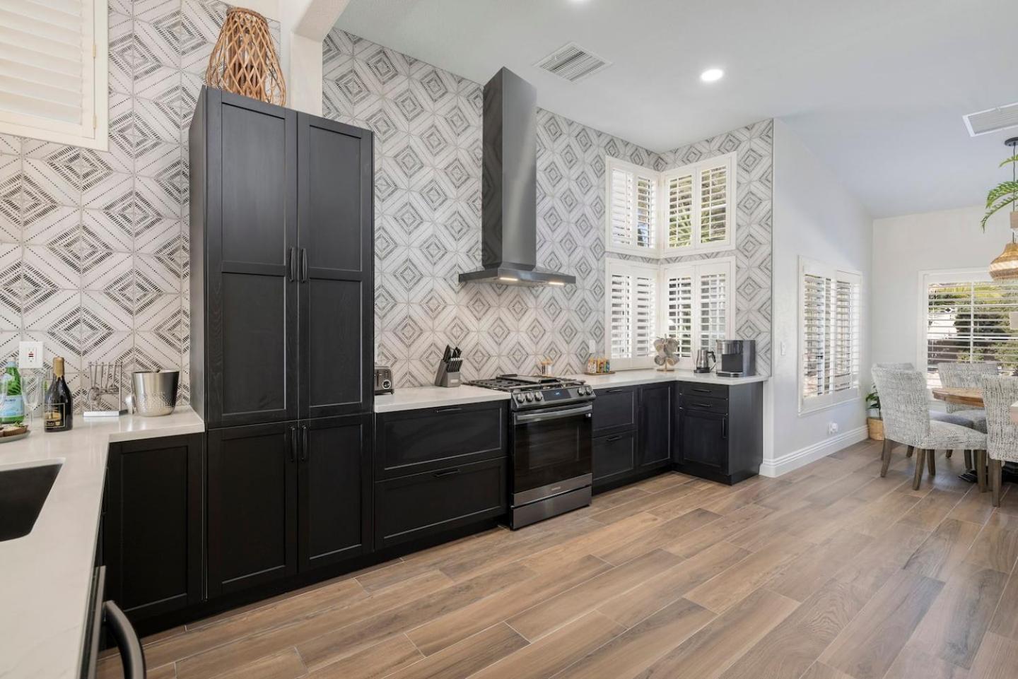 Brand New Listing Modern Hacienda Heated Pool Las Vegas