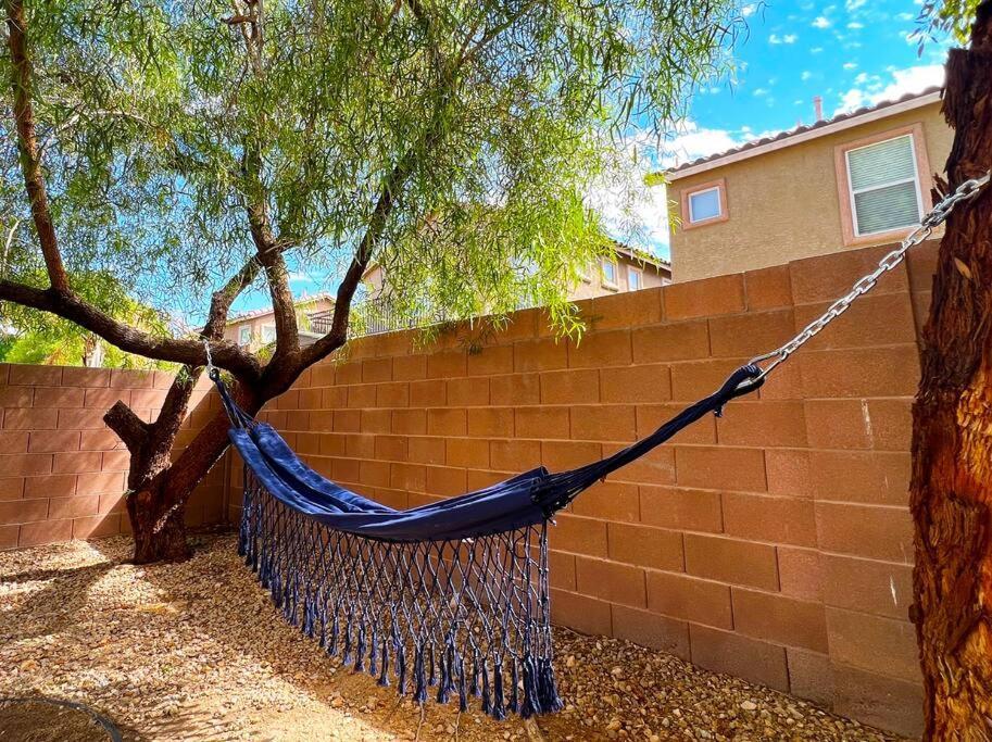 3br Near Shop,dining, Summerlin Mall-furnished Holiday home *