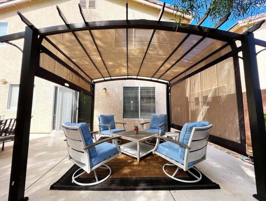 3br Near Shop,dining, Summerlin Mall-furnished *