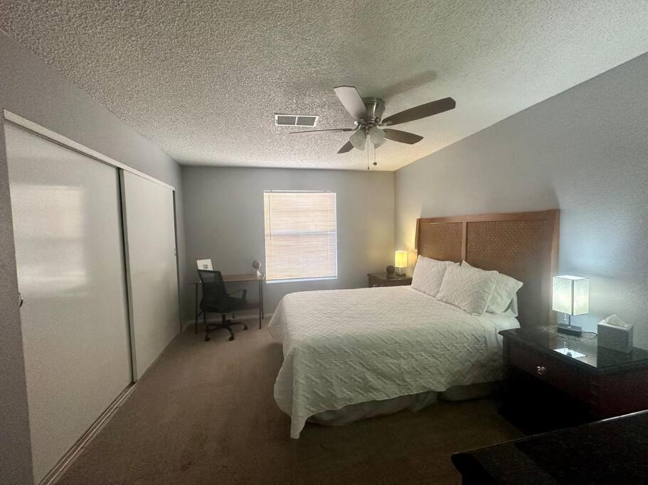 Desert Oasis Retreat Holiday home Las Vegas