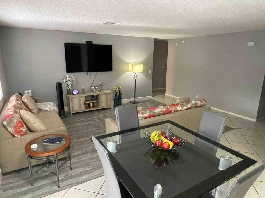 Desert Oasis Retreat Holiday home Las Vegas