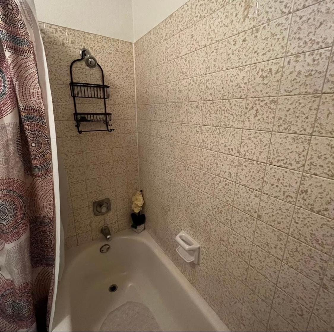 Apartment Entire 1br & 1ba *