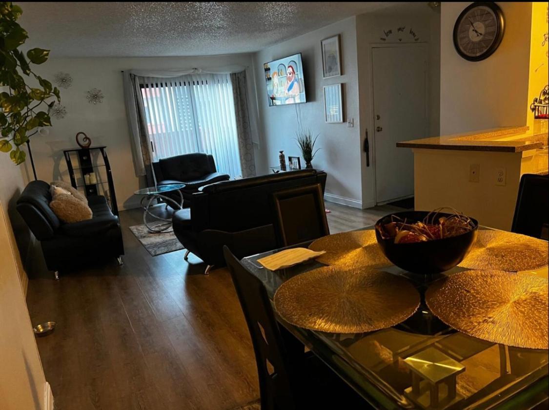 Entire 1br & 1ba Apartment *
